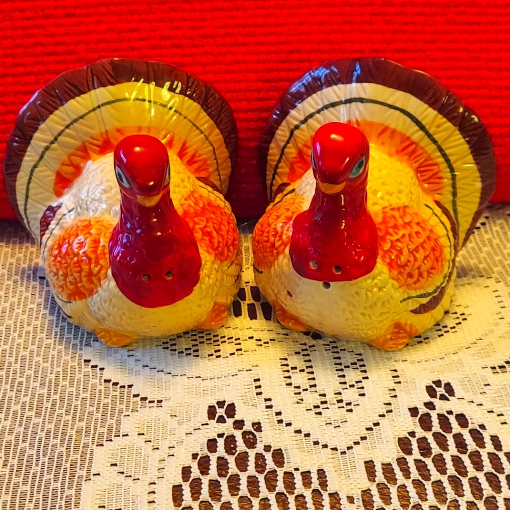 Russ Turkey Salt & Pepper Shakers
